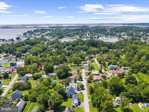 View/Area - 8111 Dogwood, Sparrows Point, MD 21219 photo 1 of 6