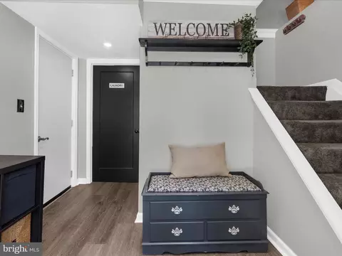 Entry Way - 8111 Dogwood, Sparrows Point, MD 21219 photo 1 of 2