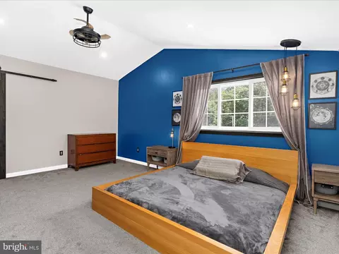Bedroom - 8111 Dogwood, Sparrows Point, MD 21219 photo 4 of 9