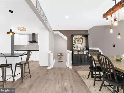 Entry Way - 8111 Dogwood, Sparrows Point, MD 21219 photo 2 of 2