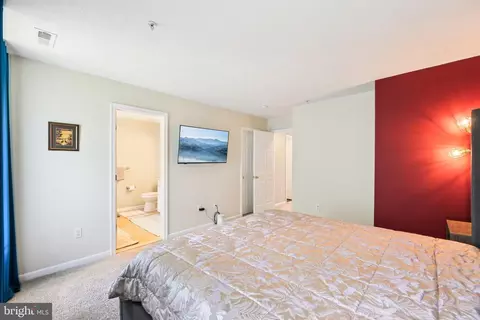 Bedroom - 9729 Davison Rd, Middle River, MD 21220 photo 6 of 8