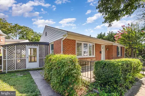 6301 Fieldvale Rd, Rosedale, MD 21237