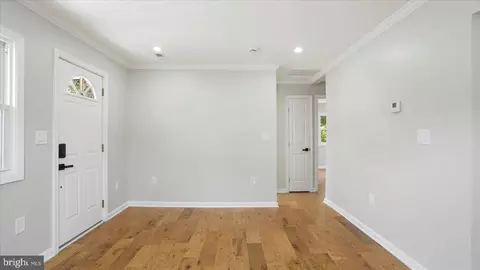 Entry Way - 40 Transverse Ave, Middle River, MD 21220 photo 1 of 5