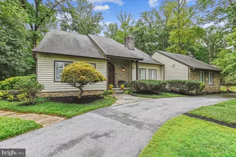 11541 Saint Davids Ln, Lutherville Timonium, MD 21093