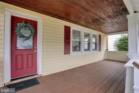 1326 Birch Ave, Halethorpe, MD 21227 photo 3
