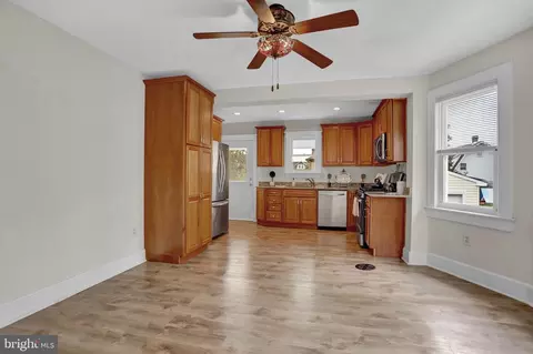 1326 Birch Ave, Halethorpe, MD 21227 photo 9