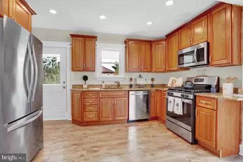 1326 Birch Ave, Halethorpe, MD 21227 photo 10