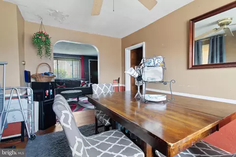 5425 Whitlock Rd, Baltimore, MD 21229 photo 9