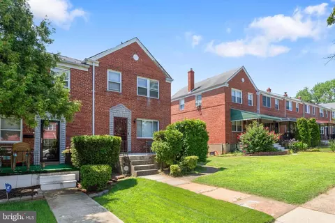 5425 Whitlock Rd, Baltimore, MD 21229 photo 2