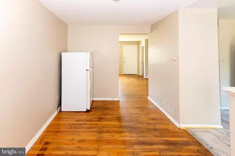 Entry Way - 6979 Brookmill Rd, Baltimore, MD 21215 photo 1 of 5