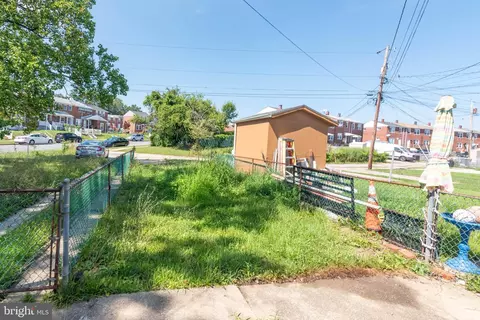 Exterior - 6979 Brookmill Rd, Baltimore, MD 21215 photo 4 of 5
