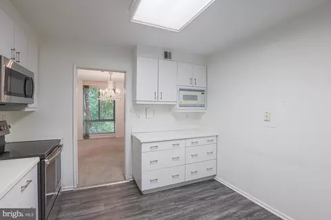 7 Slade Ave #321, Pikesville, MD 21208 photo 24