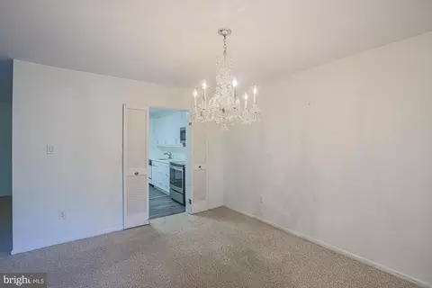 7 Slade Ave #321, Pikesville, MD 21208 photo 17