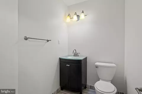 Bath - 7125 Fairbrook Rd, Windsor Mill, MD 21244 photo 2 of 3