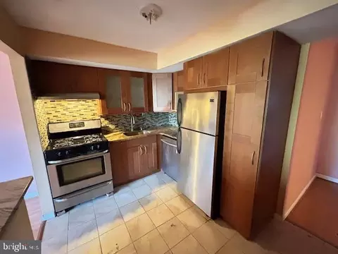 Kitchen - 3 Windblown Ct #102, Baltimore, MD 21209 photo 3 of 3
