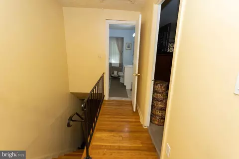 Entry Way - 5631 Utrecht Rd, Baltimore, MD 21206 photo 1 of 2