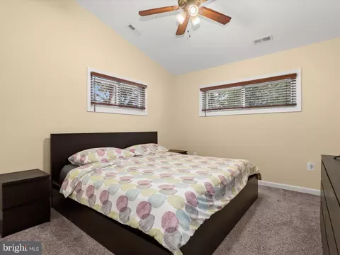Bedroom - 3824 Patterson Ave, Gwynn Oak, MD 21207 photo 4 of 6