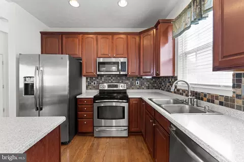 Kitchen - 708 Peterson Rd, Middle River, MD 21220 photo 3 of 4