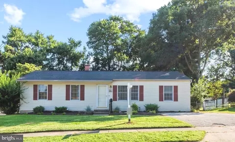 25 Greenview Ave, Reisterstown, MD 21136