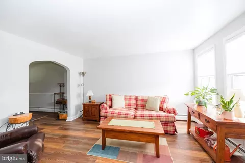 1083 Elm Rd, Halethorpe, MD 21227 photo 4