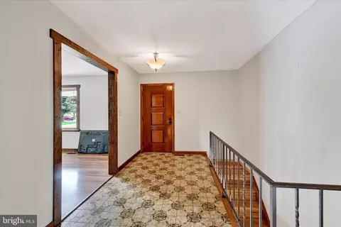 4005 Eland Rd, Phoenix, MD 21131 photo 2