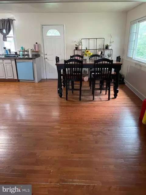 114 4th Ave, Lansdowne, MD 21227 photo 5
