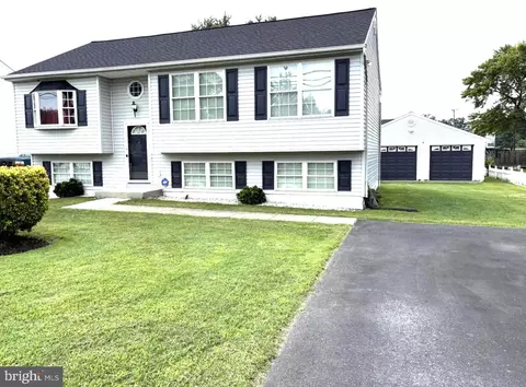3933 N Point Rd, Dundalk, MD 21222