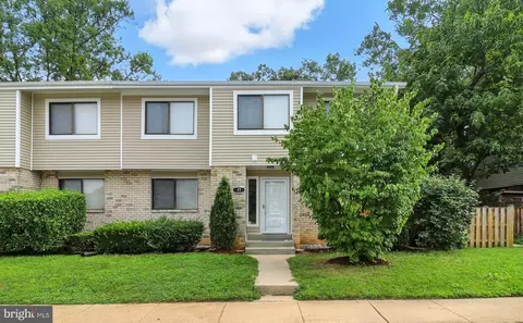 17 Bannock Ct, Randallstown, MD 21133