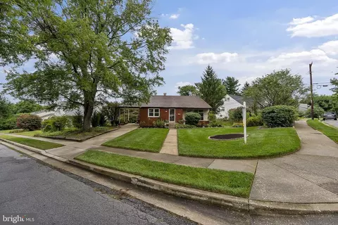 114 Hedgewood Rd, Lutherville Timonium, MD 21093