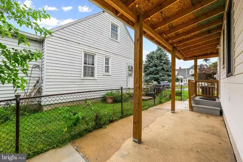 Exterior - 3526 Loganview Dr, Dundalk, MD 21222 photo 4 of 5