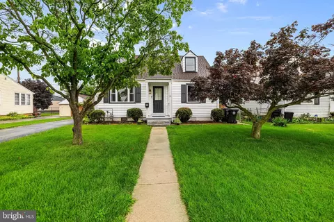 3526 Loganview Dr, Dundalk, MD 21222