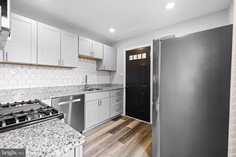 Entry Way - 3526 Loganview Dr, Dundalk, MD 21222 photo 1 of 3