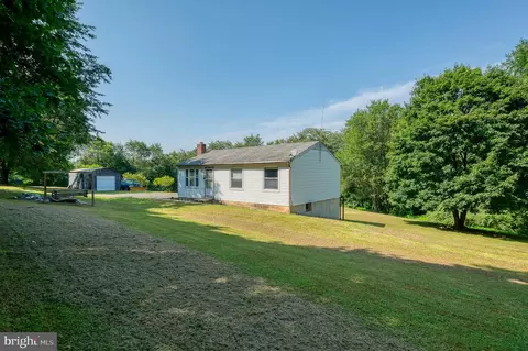 20542 Green Rd, White Hall, MD 21161