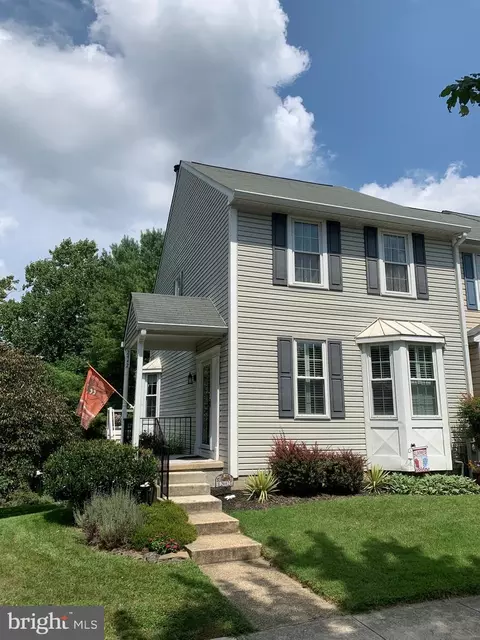 2442 Quilting Bee Rd, Catonsville, MD 21228