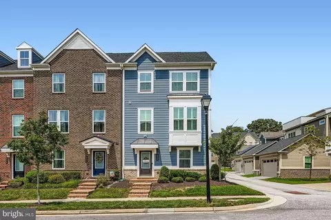 6220 Islington St, Middle River, MD 21220