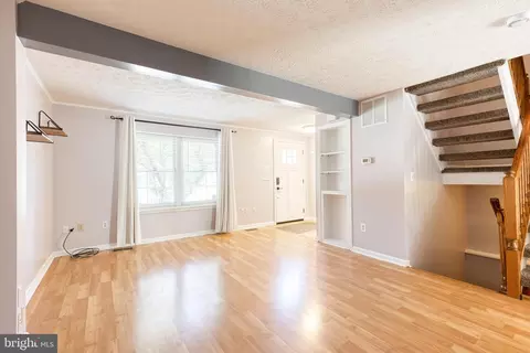 21 Ramsgate Ct, Halethorpe, MD 21227 photo 4