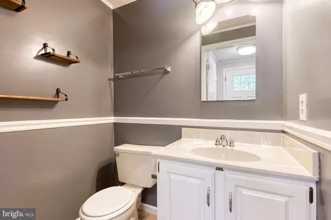 21 Ramsgate Ct, Halethorpe, MD 21227 photo 8