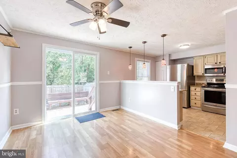 21 Ramsgate Ct, Halethorpe, MD 21227 photo 9