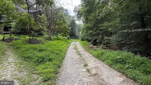 609 Bee Tree Rd, Parkton, MD 21120