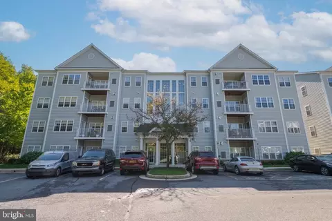 608 Hopkins Landing Dr #608, Essex, MD 21221