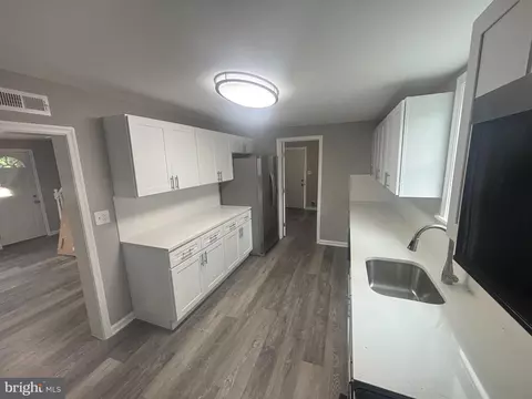 Entry Way - 16014 Carnival Ave, Upperco, MD 21155 photo 3 of 5