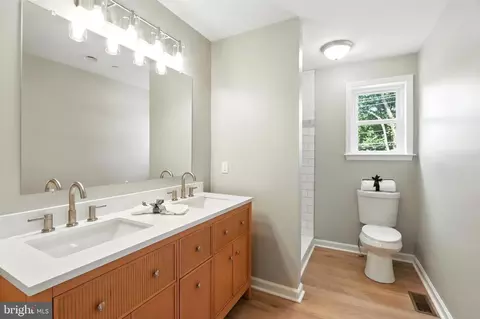Bath - 2732 Daisy Ave, Baltimore, MD 21227 photo 2 of 2