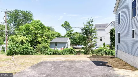 Exterior - 2732 Daisy Ave, Baltimore, MD 21227 photo 4 of 4