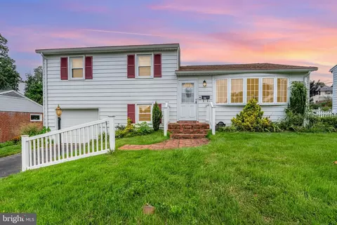 2004 Rollingwood Rd, Catonsville, MD 21228