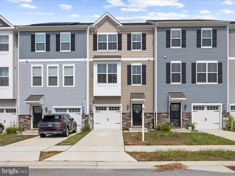 1516 Hudson View Rd, Essex, MD 21221