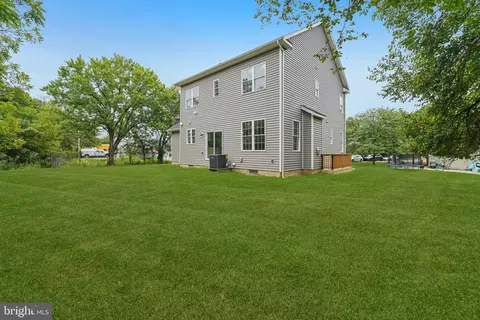 Exterior - 1937 Brady Ave, Halethorpe, MD 21227 photo 5 of 6