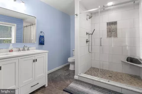Bath - 3608 Galloway Rd, Middle River, MD 21220 photo 1 of 6