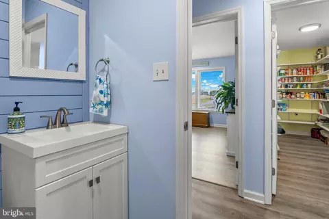 Entry Way - 3608 Galloway Rd, Middle River, MD 21220 photo 8 of 11