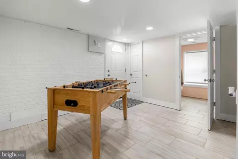 Entry Way - 3608 Galloway Rd, Middle River, MD 21220 photo 10 of 11