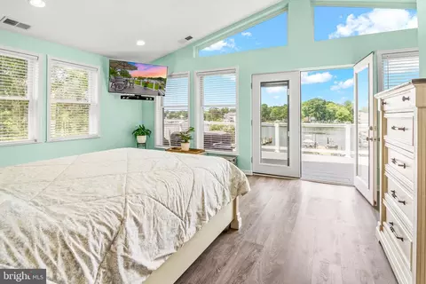Bedroom - 3608 Galloway Rd, Middle River, MD 21220 photo 2 of 9